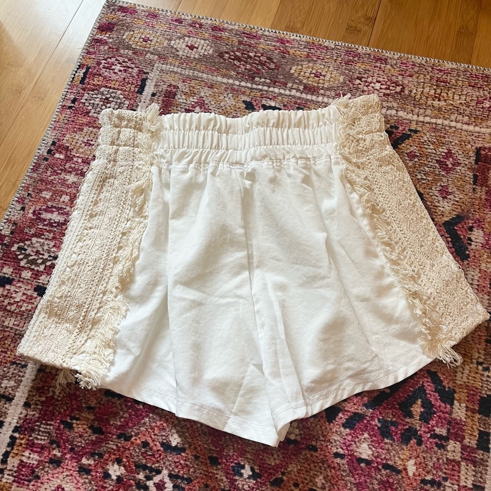 NWOT Free People Movement solstice shorts white lace small athletic bottoms